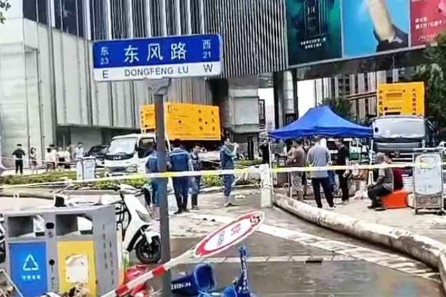 火博官方网站-火博(中国)排涝突击队在排涝现场